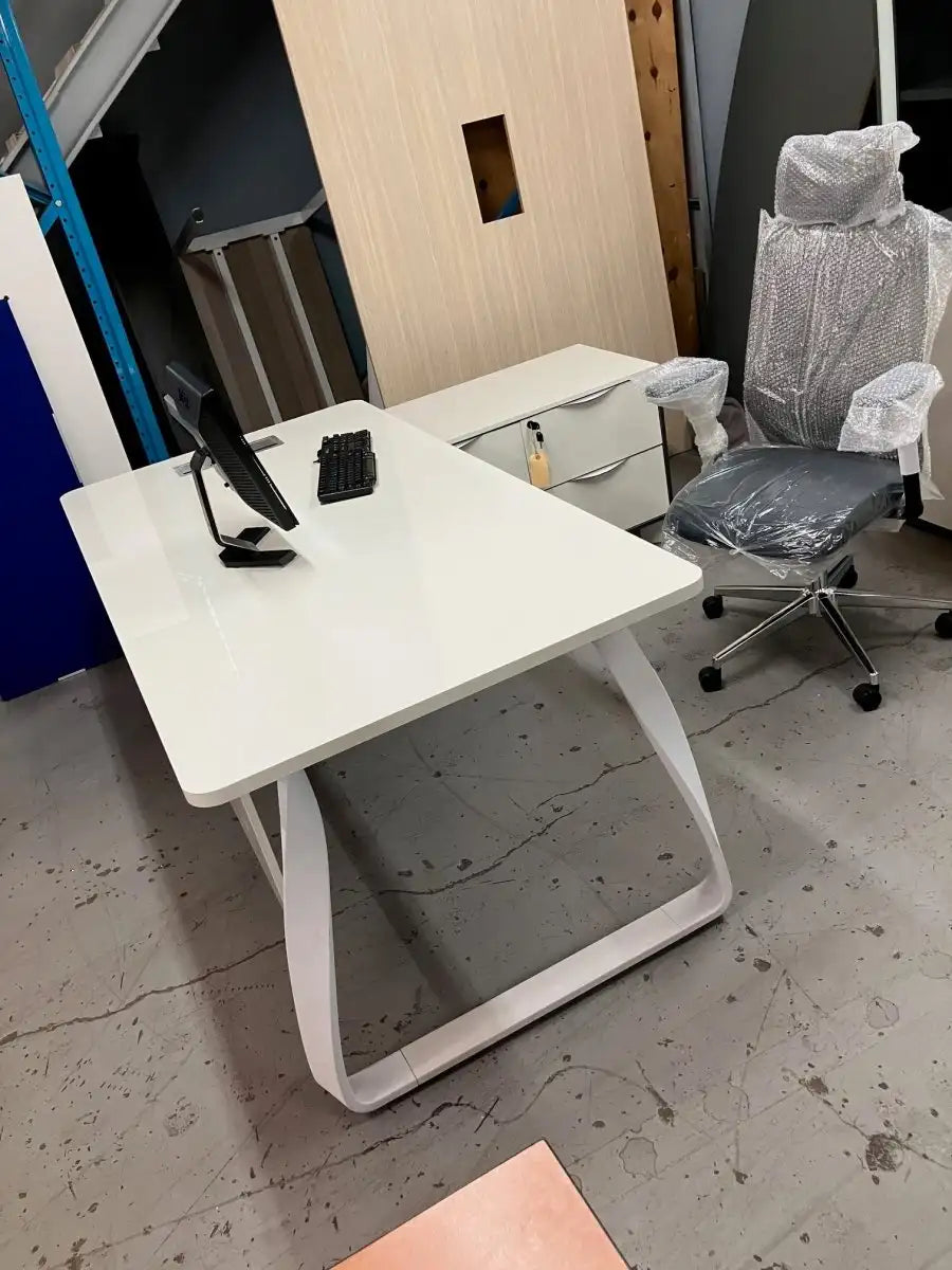 Executive High Gloss L-Shaped Desk